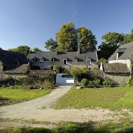 La Grande Sauvagere Bed & Breakfast Saint-Pierre-de-Plesguen Exterior photo